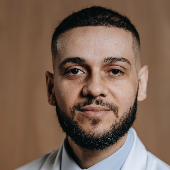 Dr. Me. Thiago Amorim