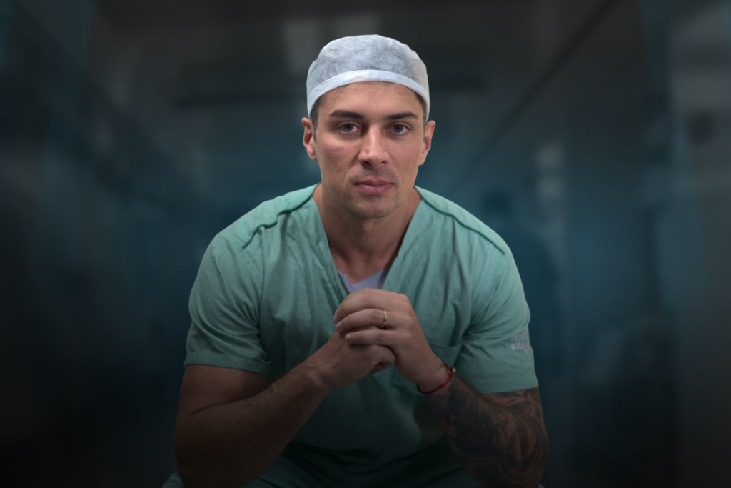 Dr. Thiago Fraga - Pós-Graduação em Rinoplastia