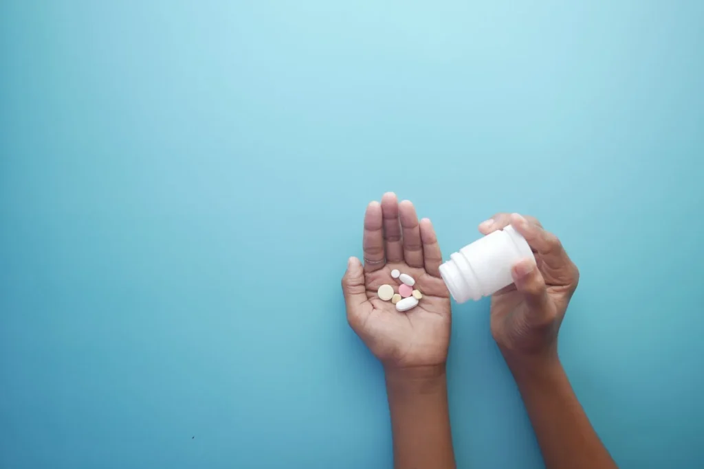 A retirada gradual previne a abstinência aos benzodiazepínicos.