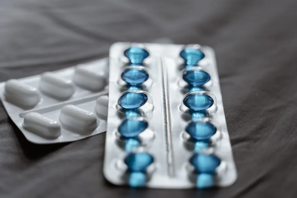 O desmame gradual previne a insuficiência adrenal.