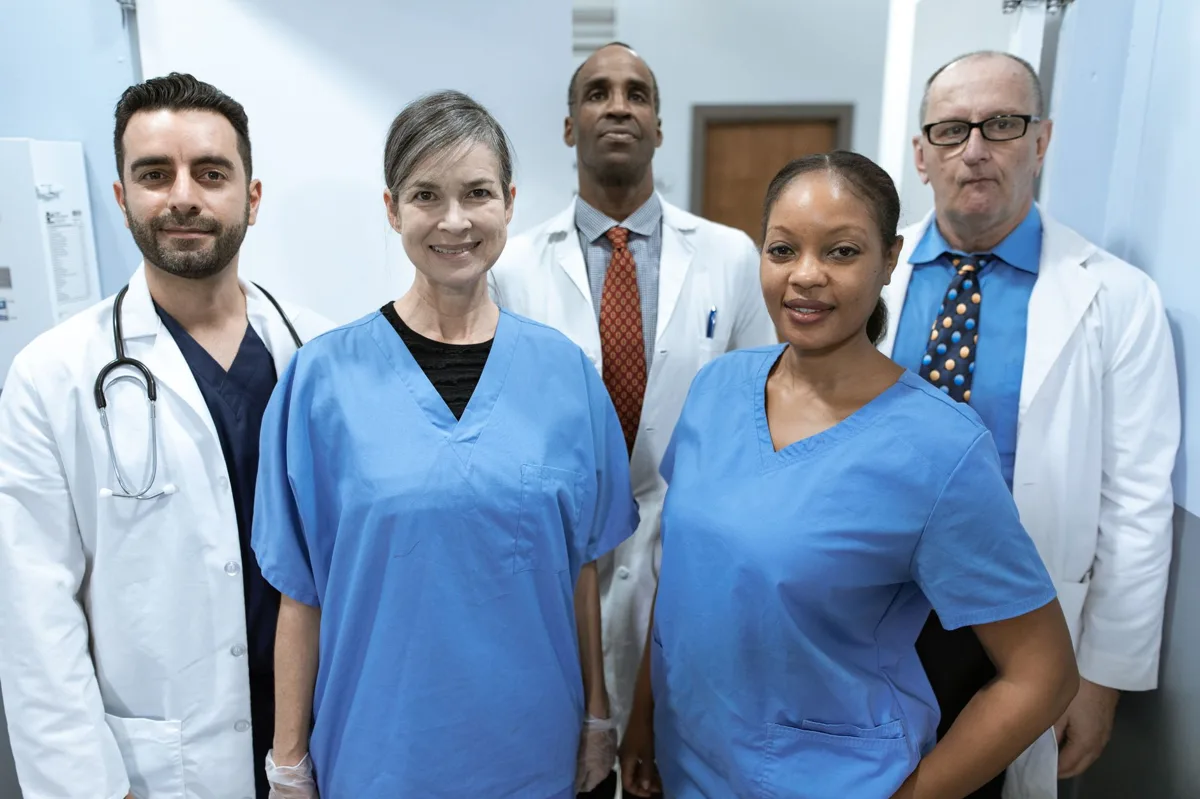 quantos médicos tem no Brasil