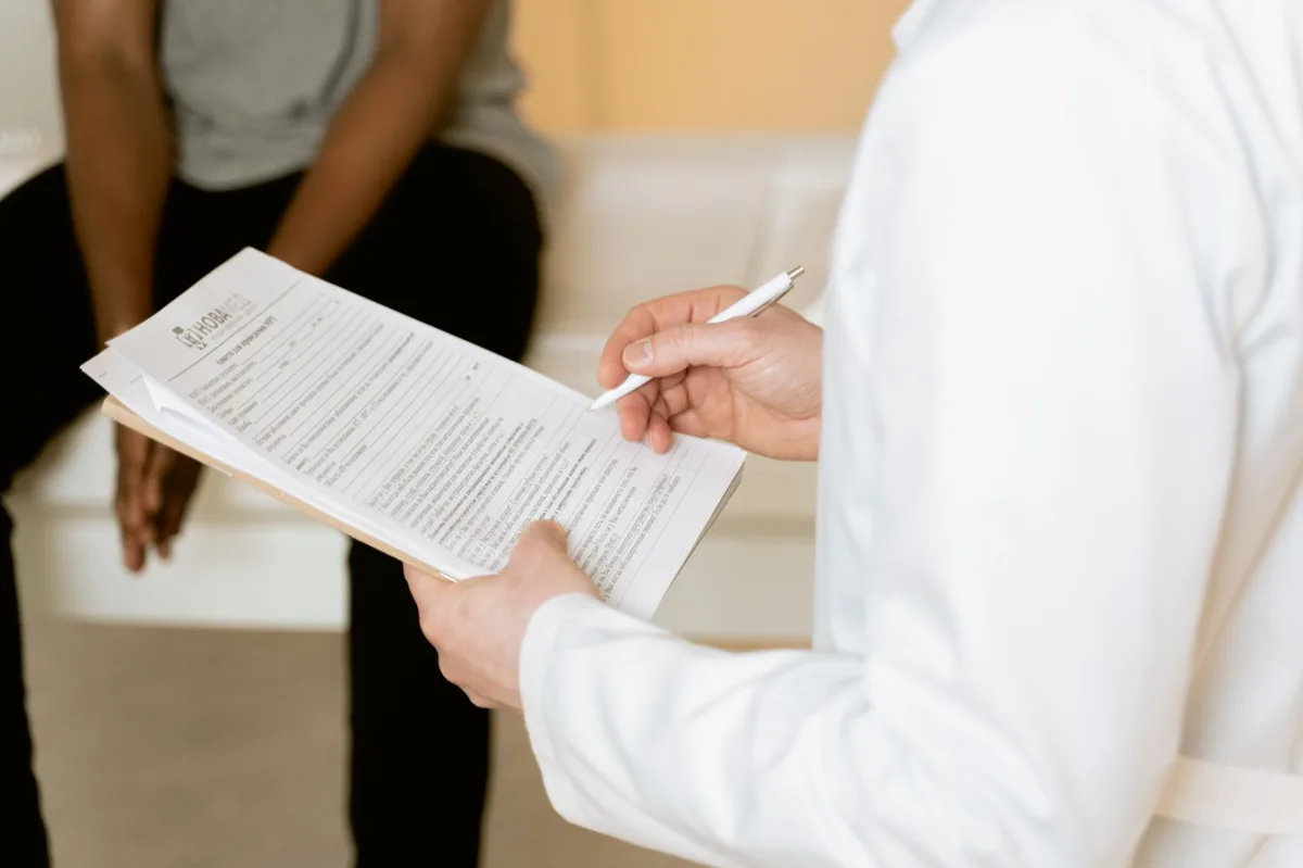 especialidades médicas em falta no Brasil
