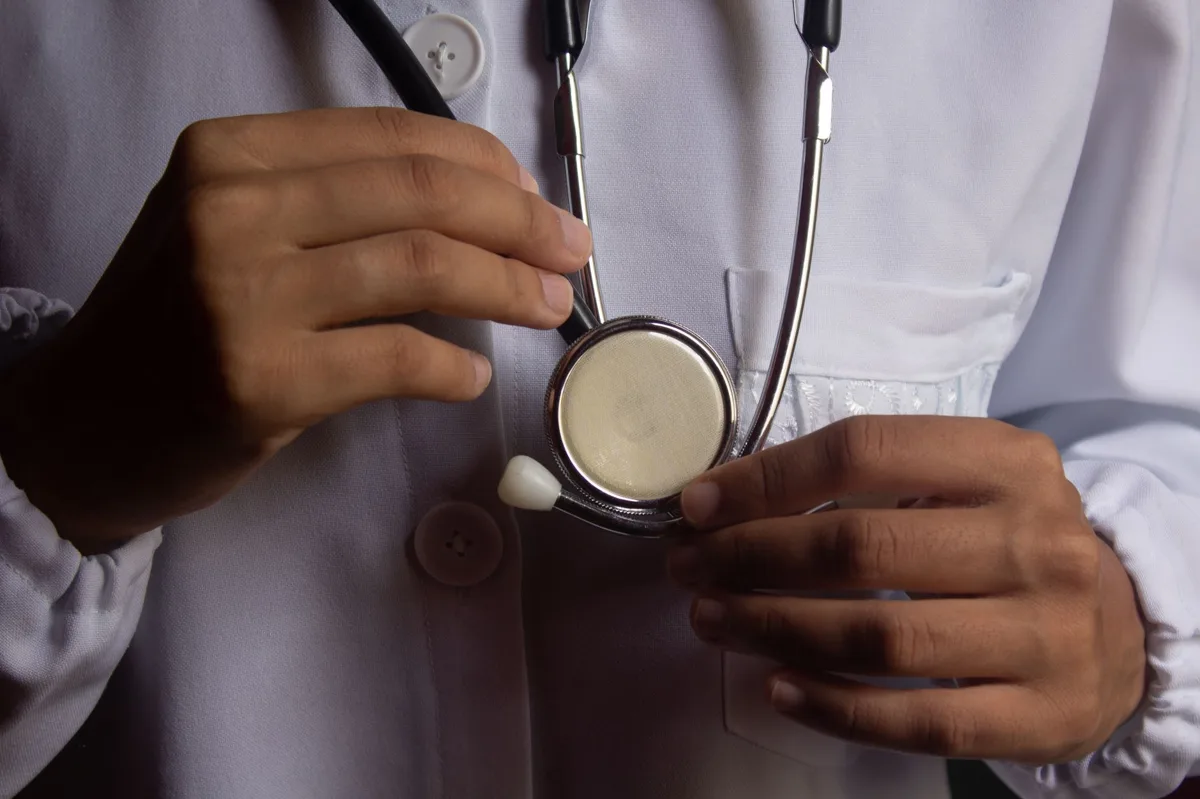 quanto ganha um médico no SUS