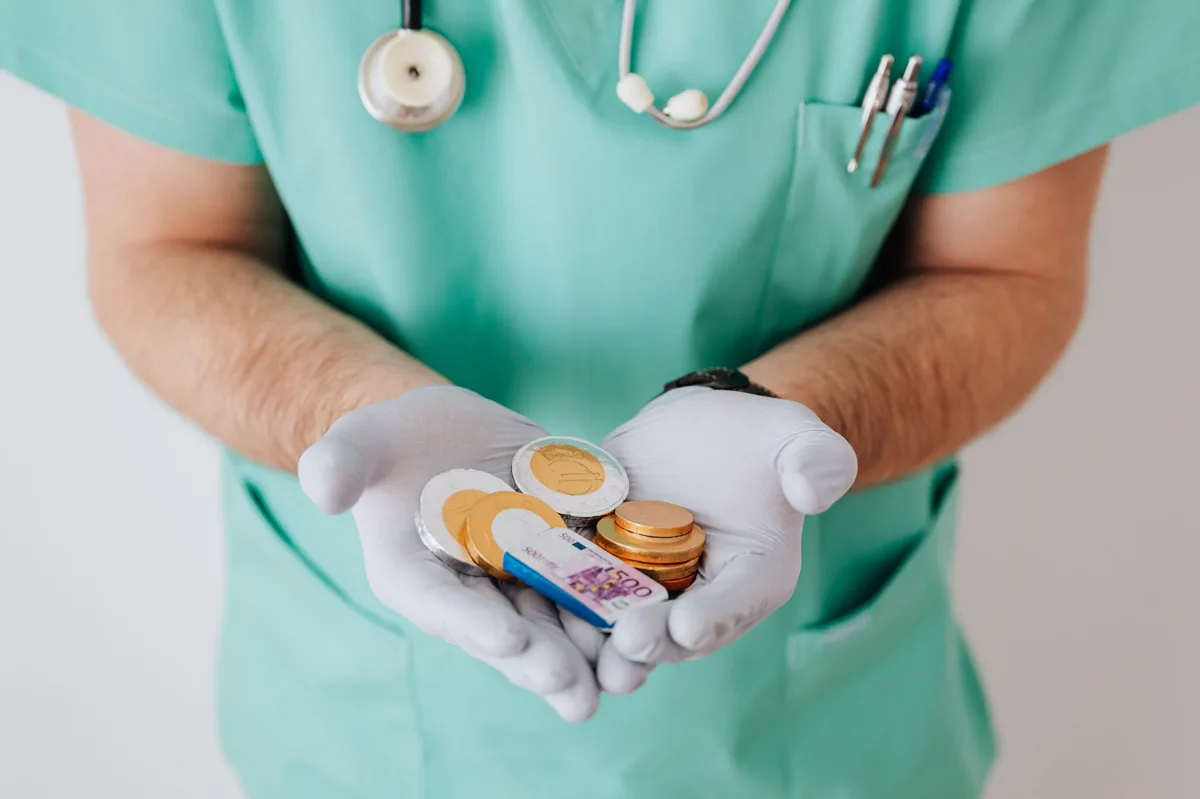 como aumentar a renda como médico
