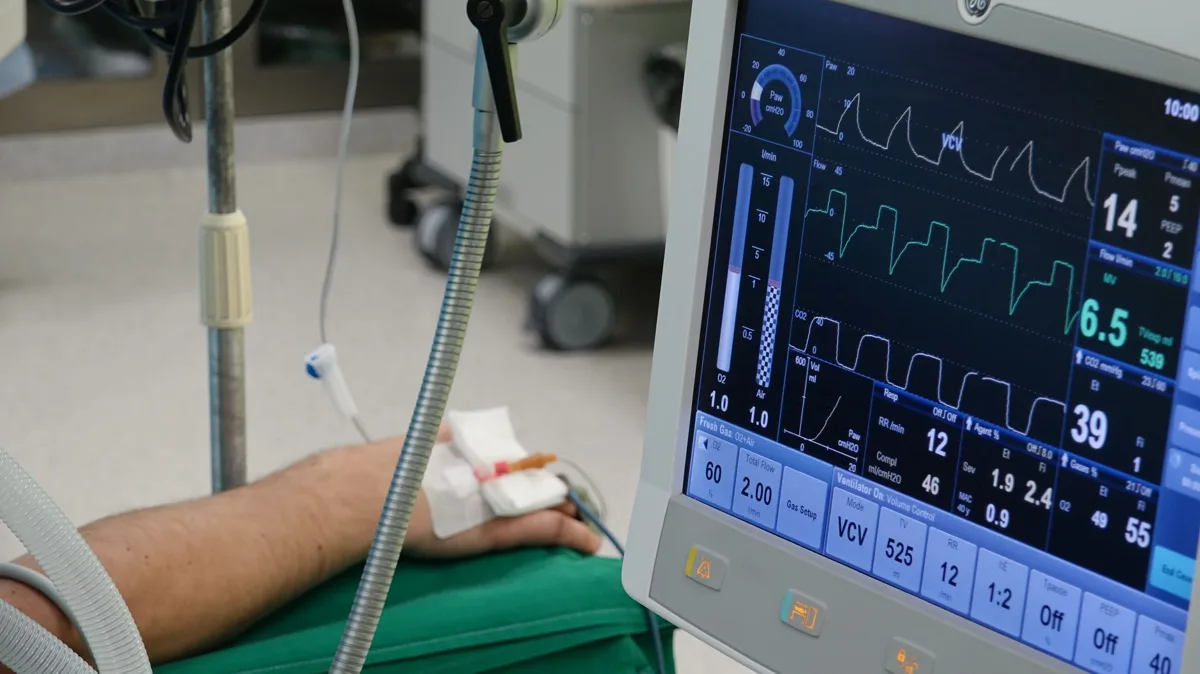 médico intensivista