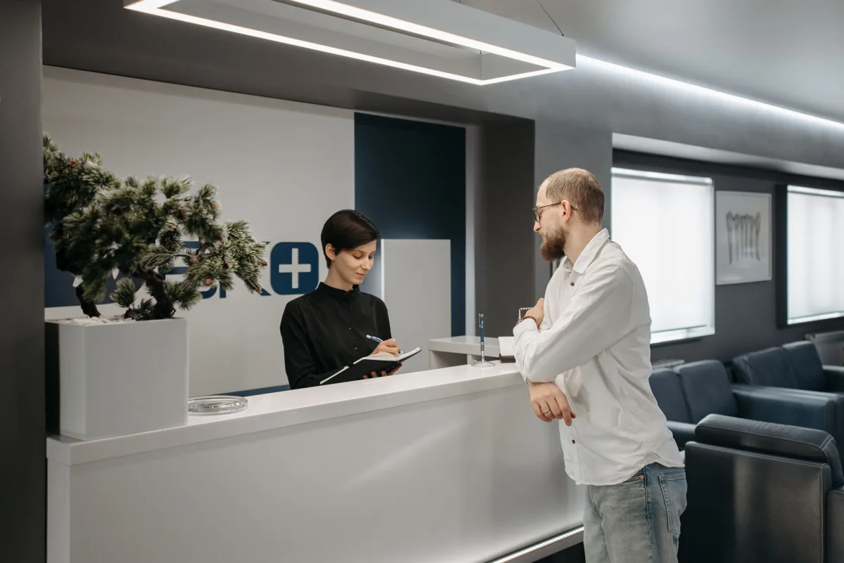 como abrir um consultório médico