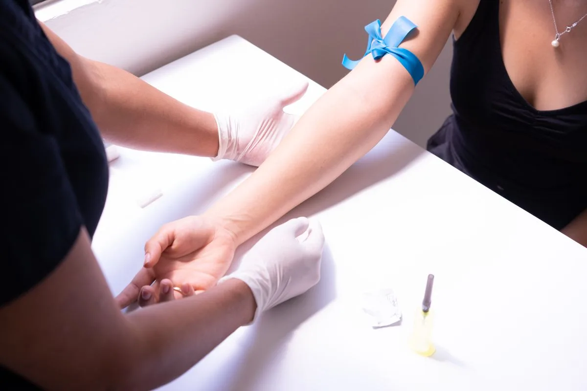 causas de hiperprolactinemia