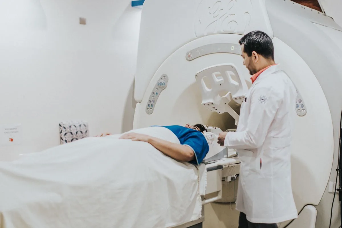 causas de hiperprolactinemia