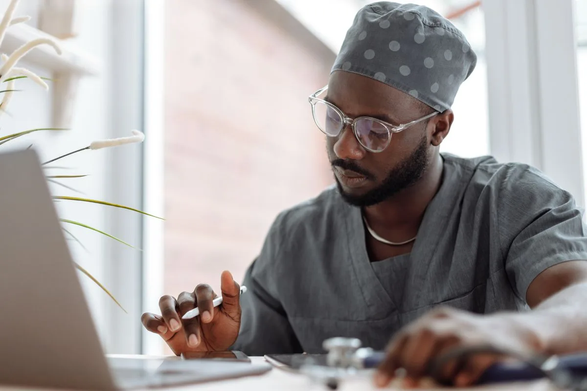 como negociar salário na medicina